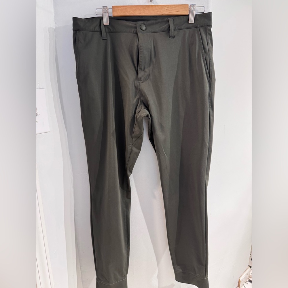 Rhone Commuter Joggers
